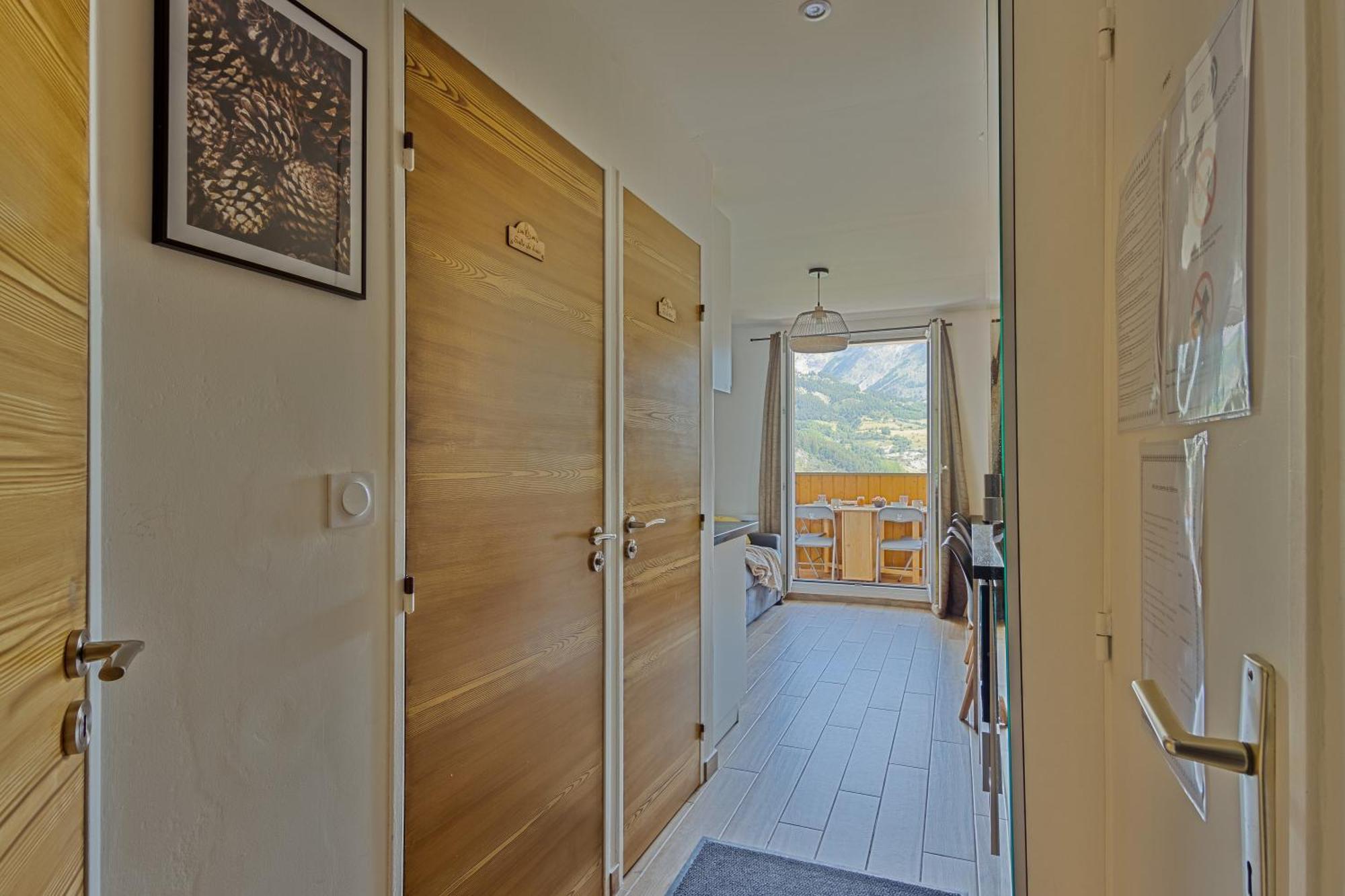 Studio De Charme Avec Vue Sur Le Val D'Allos, Parking Et Wifi Gratuit מראה חיצוני תמונה